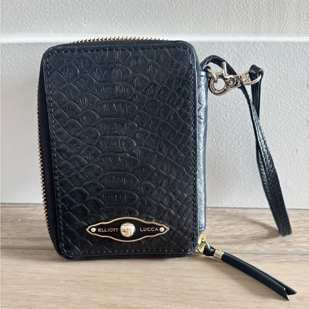 ELLIOTT LUCCA Women's Black Wristlet  Leather Woven Zip Around Wallet Card Case